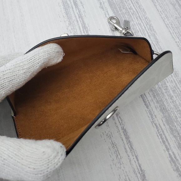 COACH Sunglasses Case In Signature Canvas White - Picture 9 of 12